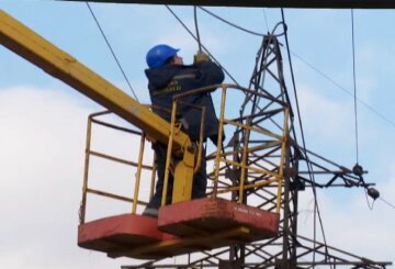 Графіки відключення світла у Дніпропетровській області на 30 квітня