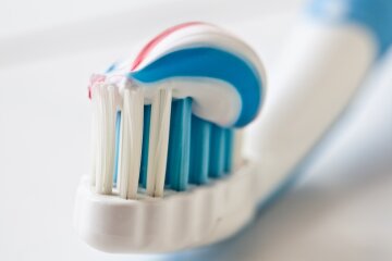 Ученые обнаружили вред зубных паст: «большая опасность»