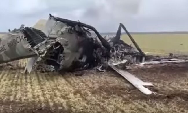 "Це перший випадок": російські вертольоти один за іншим впали на Харківщині, відео