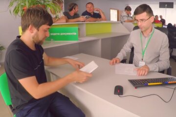 выдача документов, техпаспорт, водительские права