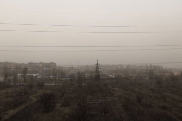 Пылевая буря накрыла Кривой Рог, кадры: синоптики поделились прогнозом на 2 апреля