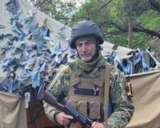 "Був незамінним": Дніпропетровщина прощається зі своїм Героєм, без батька залишилося двоє дітей