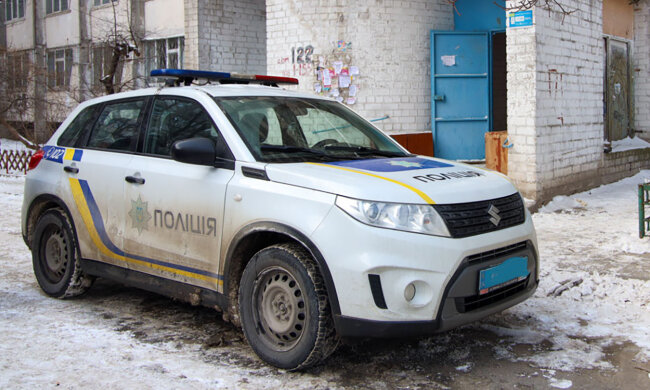 Жінка розправилася з сусідом по квартирі, фото: деталі моторошного випадку на Дніпропетровщині