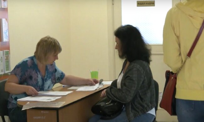Грошова допомога для пенсіонерів у Сумській області
