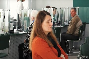 Денежная помощь для пенсионеров в Днепропетровской области