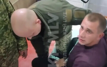 Військкоми силоміць тягли чоловіка з лікарні, в ТЦК відреагували на скандальне відео: "Показано лише частину події"