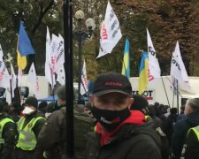 Блогер Сергій Корнак про бунт "євробляхерів" під Радою: "На Україну чекає масштабна криза"