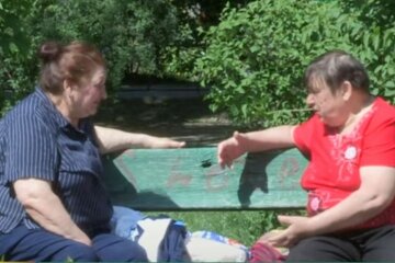 пенсії, пенсіонери, пенсіонерки, бабусі