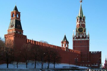 Головне за ніч: стрілянина біля Кремля і міжнародний скандал в ЄС