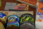 Безкоштовні продукти для ВПО та пенсіонерів у Запоріжжі