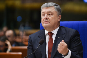 Петр Порошенко