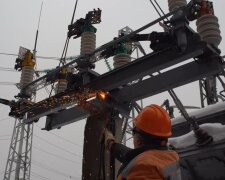 Графіки відключення світла у Полтавській області на 22 лютого