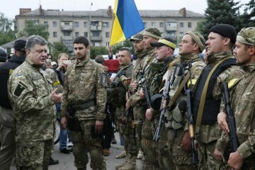 Порошенко запланував 5% ВВП на оборону