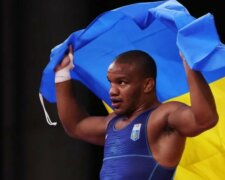 Беленюк принес Украине первое золото на Олимпиаде и станцевал гопак: кадры триумфа