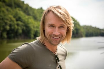 Олег Винник, який вилікувався від вірусу, змусив "вовчиць" пустити слинки: "Салко смажите?"