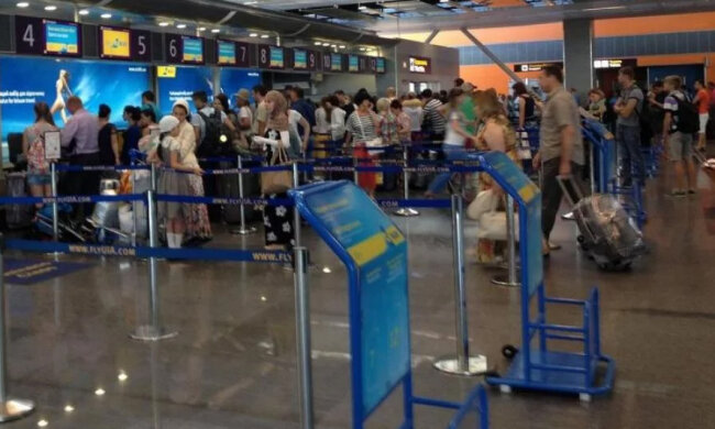 Українців просять перенести польоти до США: в чому причина