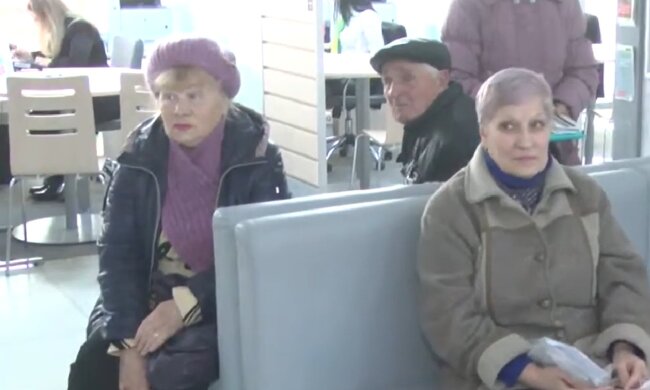 Денежная помощь для пенсионеров в Черкасской области