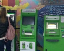 В Одесі банкомат видав клієнтці фальшиві гроші: що кажуть у Приватбанку