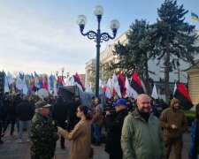 Патріотичні організації вийшли на захист української землі: подробиці та кадри мітингу під Радою