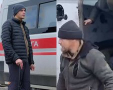 Украинских защитников вернули из плена: трогательные кадры и первые подробности