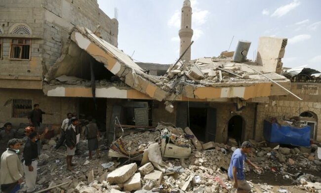 авиаудары в Йемене