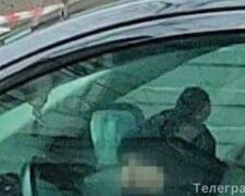 В Харькове горе-мать усадила ребенка за руль, кадры: "прямо во время движения..."