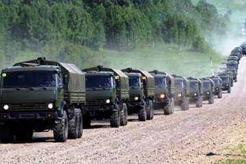 Россия перебросила в Украину огромную колонну военной техники, данные разведки: "на Донбасс прибыло..."