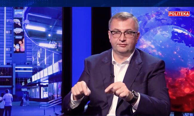 Теодор Рузвельт брал деньги у Рокфеллера, но он шел на выборы с лозунгами борьбы с олигархами и сразу начал бороться с Рокфеллером - Атаманюк