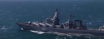 Огонь и черный дым до небес: опубликованы возможные фото крейсера "Москва" после атаки