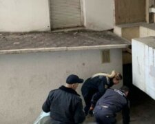 В Одессе мужчина упал с 5-го этажа, но случилось чудо: "человек приземлился на..."