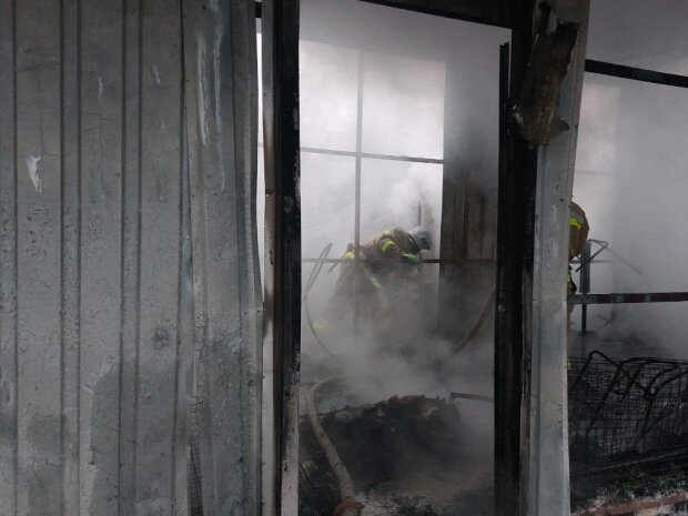 5HXX7B2koDbosfAB1juhdGAmTD4n7bWCbw4a3IWO