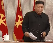 "Весь в белом": появились ошеломляющие кадры "впавшего в кому" Ким Чен Ына