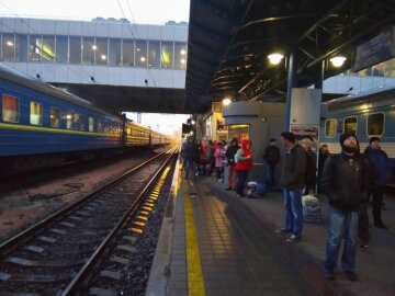 вокзал киев поезда