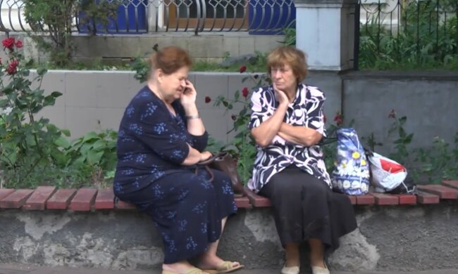 Грошова допомога одиноким пенсіонерам в Дніпропетровської області