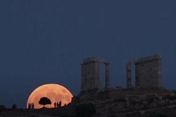 У NASA повідомили, коли і де пройде найдовше місячне затемнення 21 століття: "не потрібні бінокль або телескоп"