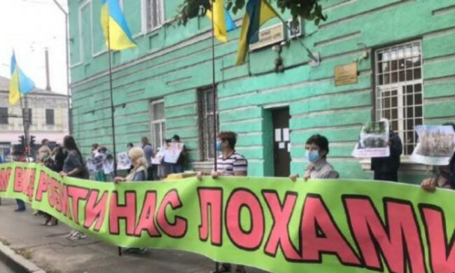"Ми не лохи!": харків'яни збунтувалися і пригрозили Зеленському походом на Київ, фото
