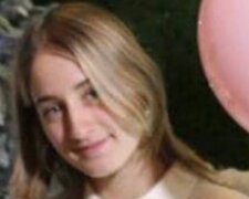 Совсем юная девушка бесследно исчезла в Киеве: родные пытаются сделать хоть что-то для поиска, фото