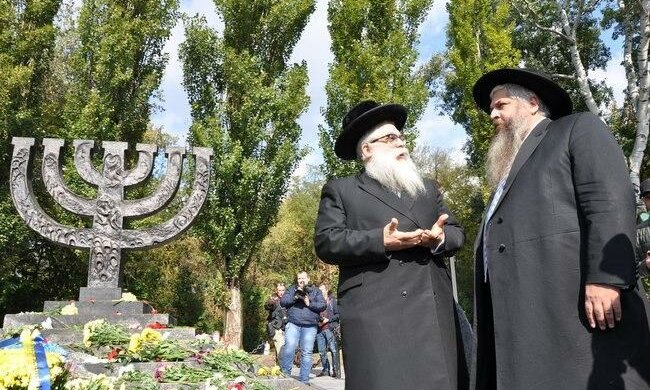 На колишньому кладовищі в районі Бабиного Яру почалося будівництво, фото: історик забив тривогу