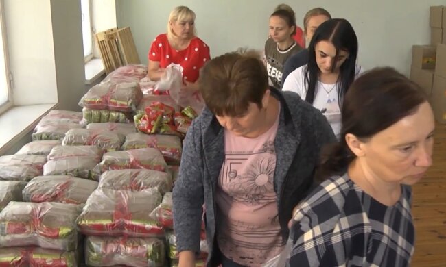 Безкоштовні продукти для ВПО та пенсіонерів у Дніпрі