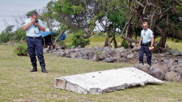 Малайзия признала фрагменты погибшего борта MH370