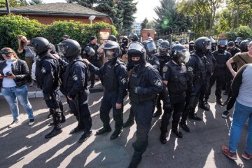 силовики, правоохранители