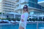 Фігуриста дружина зірки "Аталанти" Малиновського підкорила видом в бікіні: можна тільки позаздрити