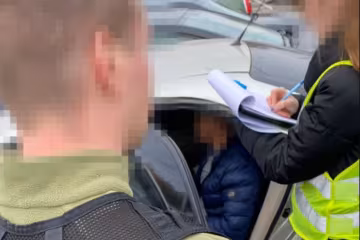 В Одессе было раскрыто преступление трех человек: предоставляли "услуги" за 10 тысяч долларов