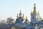 В Киево-Печерскую Лавру после скандала нагрянула СБУ, много полиции: что известно