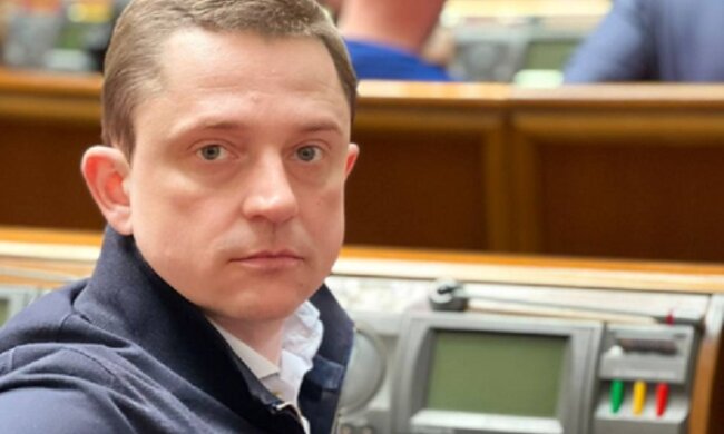 Олесь Довгий: "Дом моей мамы под Бучей разбомбили, маму чудом успели спасти"