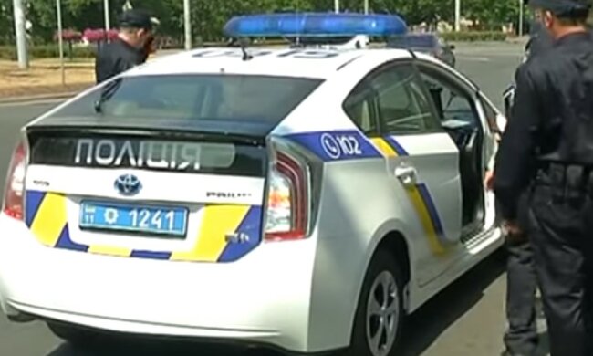 Под Киевом пропала молодая девушка, фото и приметы: "Вышла с работы и..."