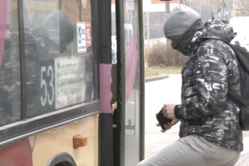 обмеження руху транспорту у Львові