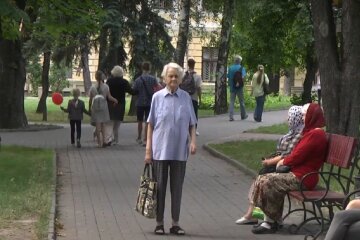 Грошова допомога одиноким пенсіонерам в Харкові