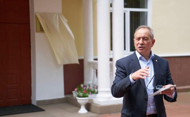 Микола Томенко