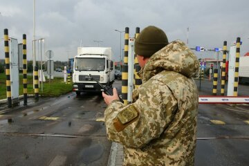 Коллапс на границе: украинцев не пускают в ЕС, появились фото и видео